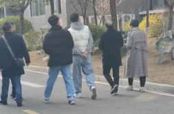 吃瓜事件真实网红,揭秘吃瓜事件背后的网红风云