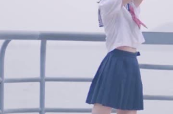 触摸天空小姐姐舞蹈,小姐姐舞蹈的梦幻演绎