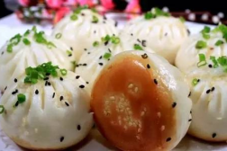 上海小姐姐吃生煎包视频,一口咬下满口鲜香!